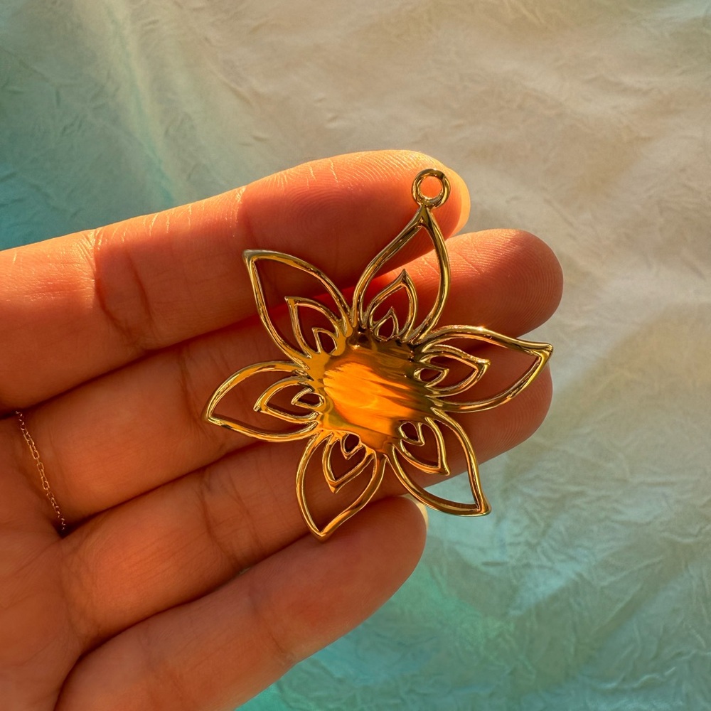 Anthropologie Gold and Green Floral Pendant WATERPROOF - Picture 8 of 10